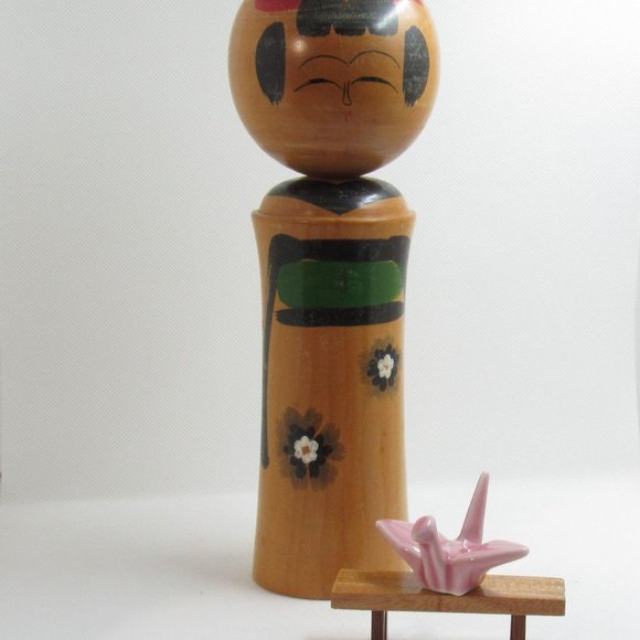 BIg green Japanese kokeshi doll/ kokeshi doll/ set - Picture 2 of 9